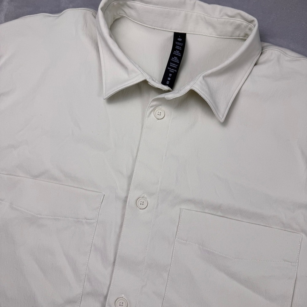Lululemon Mens New Venture Short Sleeve Shirt Bone Beige Stretch Nylon Large